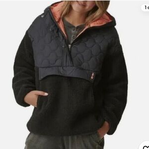 Bass outdoor sweater NWT